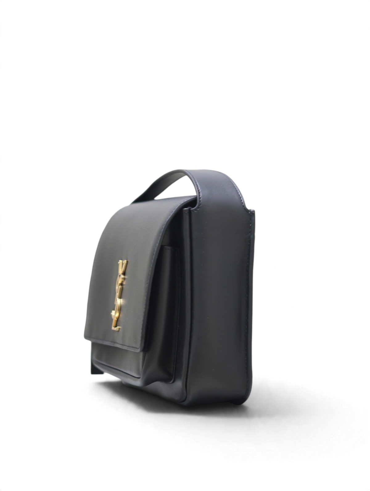 SWORD LUXURY Niki Satchel siyah deri çanta, altın tonlu ikonik logo detayı ve yapılandırılmış zarif tasarım.