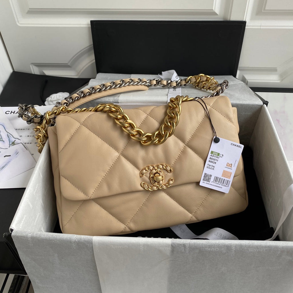 19 Flap Bag