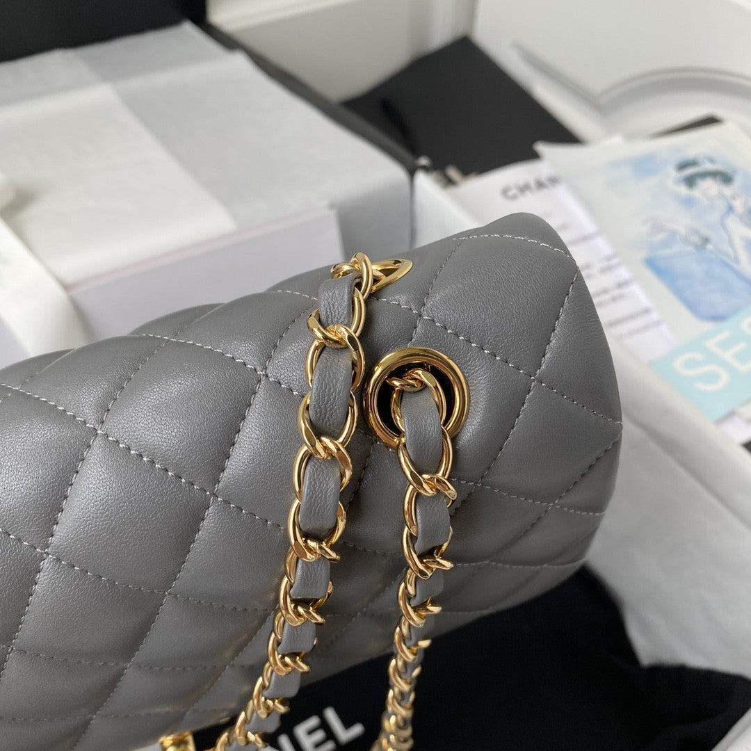 2.55 Quilted Classic Flap Bag