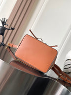 Noé Raffia Bucket Bag with Leather Trim