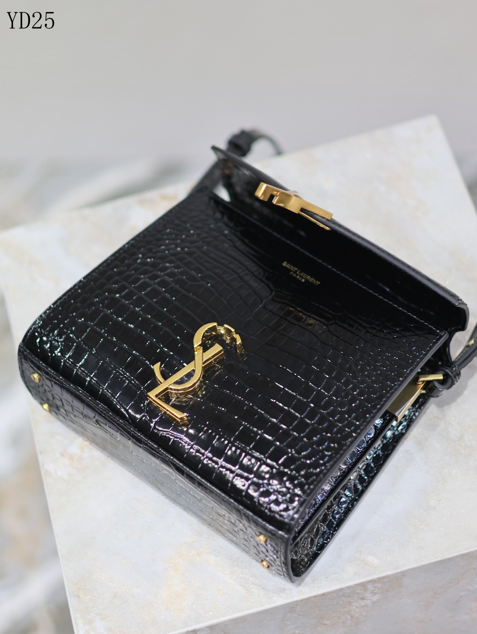 Cassandra Mini Handle Bag