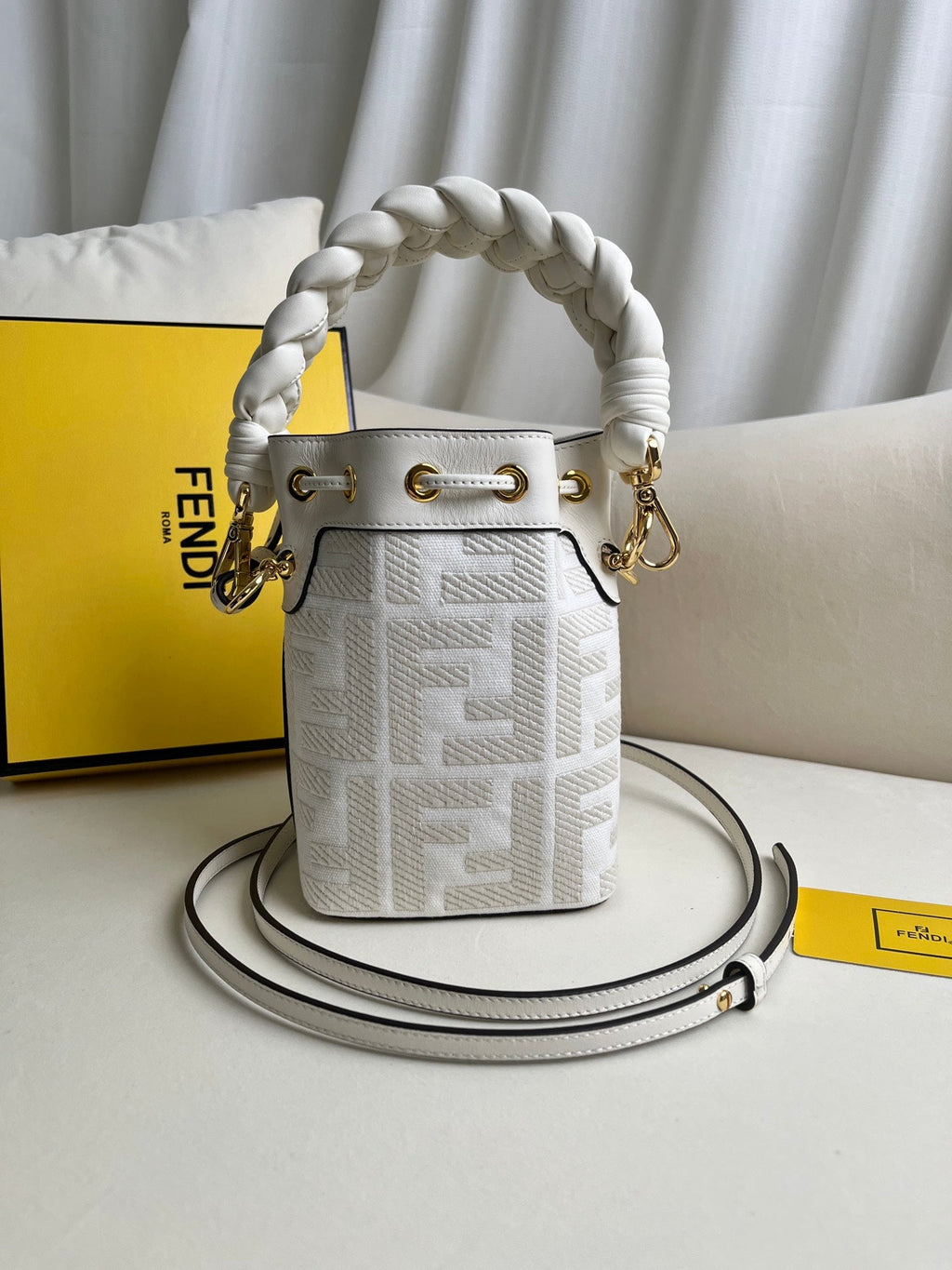 Mini Mon Tresor Bucket Bag