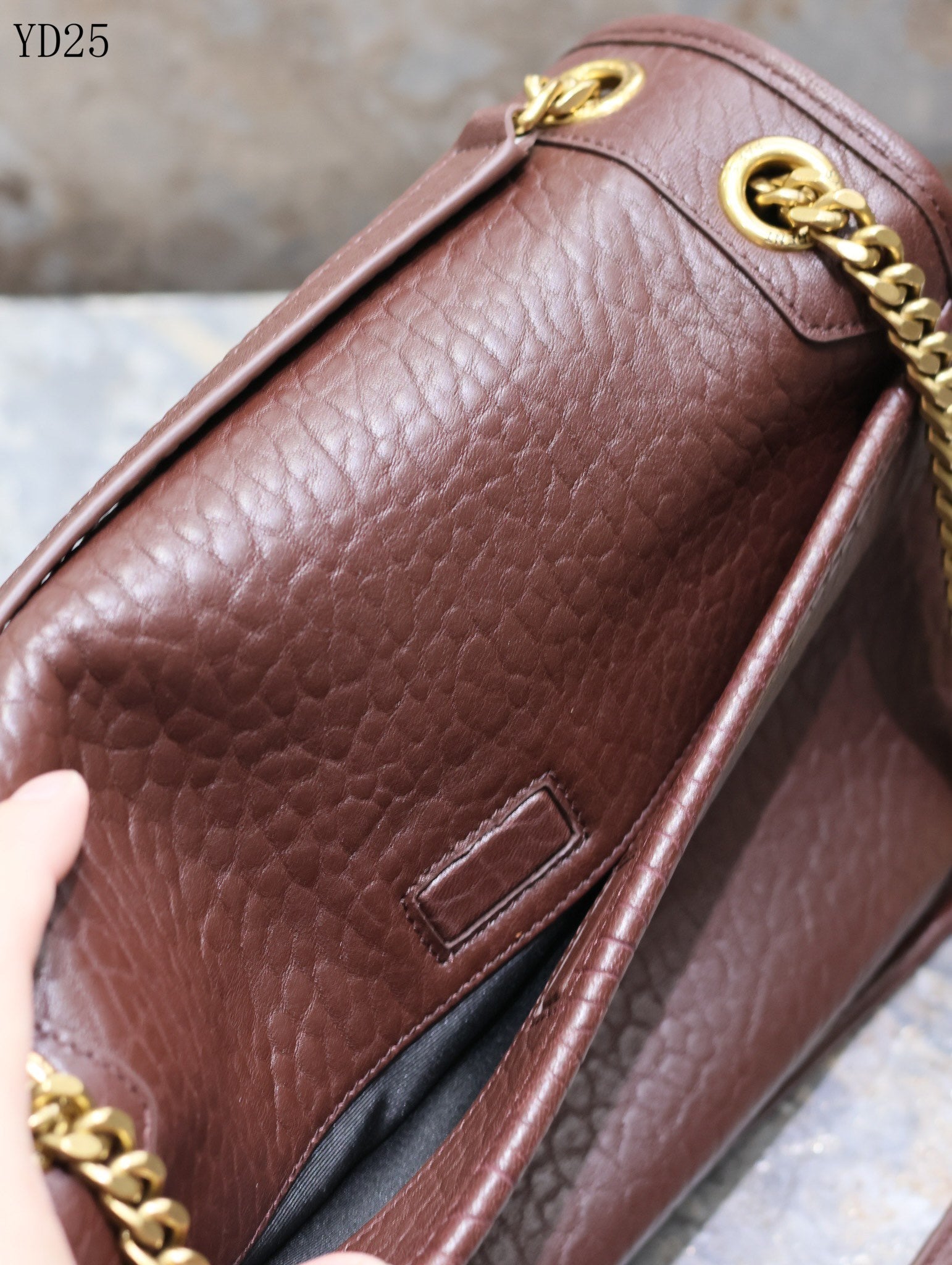 Niki Medium Shoulder Bag