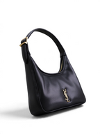 SWORD LUXURY siyah deri omuz çantası, altın renkli YSL monogram detaylı ve ayarlanabilir askılı zarif baguette tasarım.