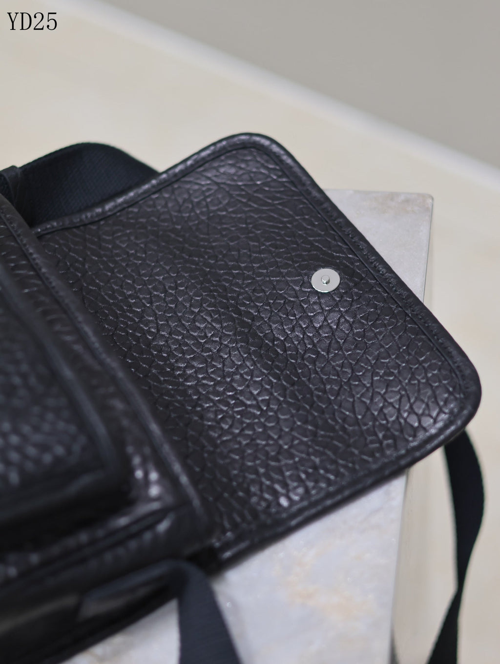 Niki Grained Leather Bag