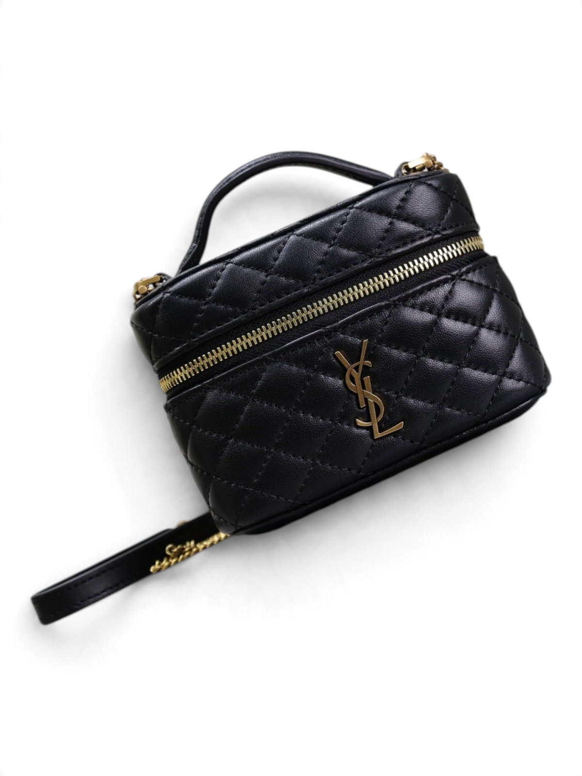 SWORD LUXURY imzalı, altın logolu ve kapitone siyah deri detaylı şık Vanity çanta.