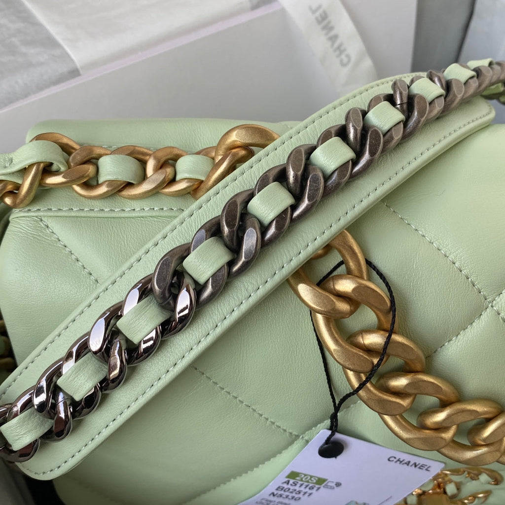 19 Flap Bag