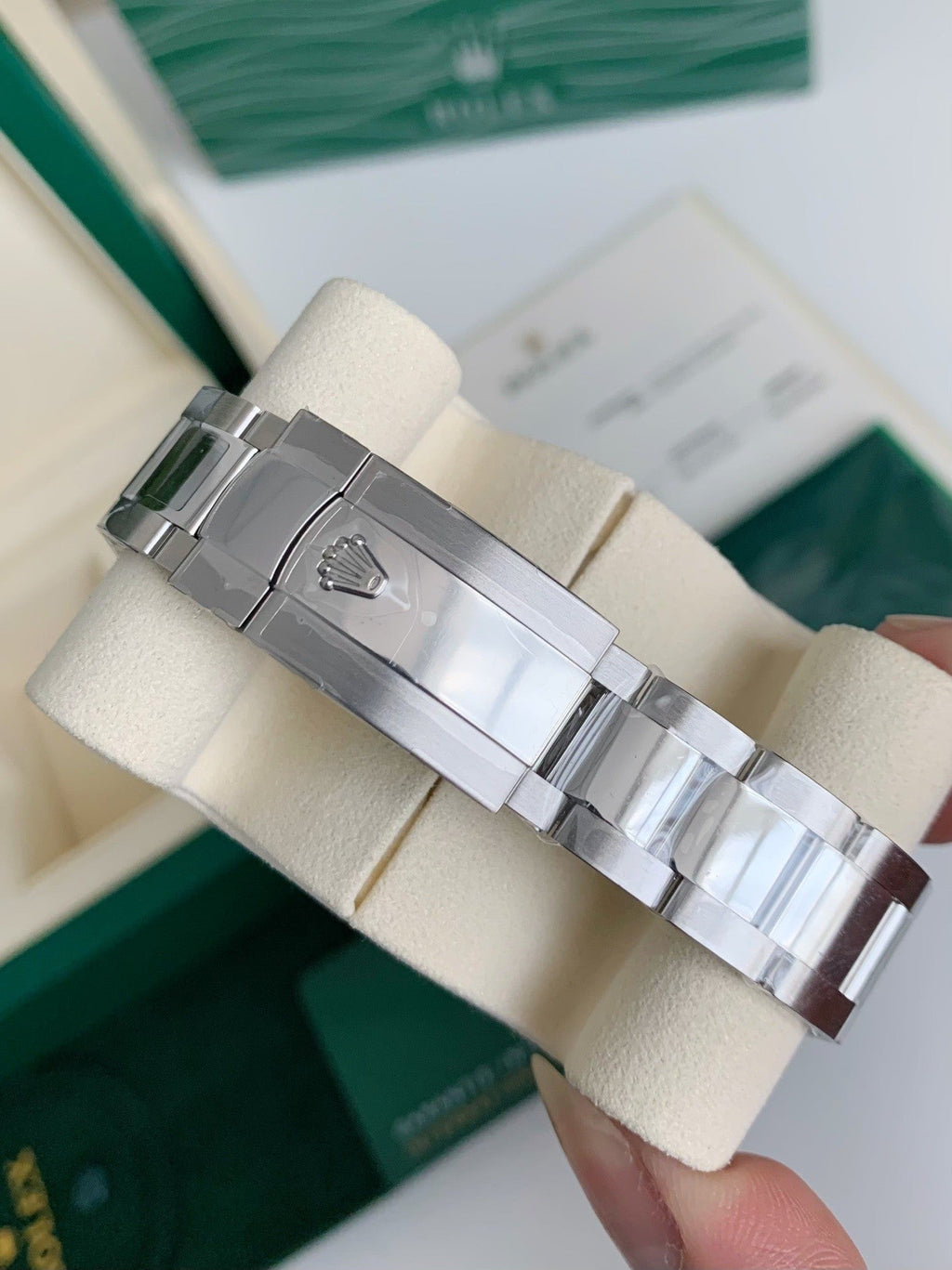 RE Log Watch