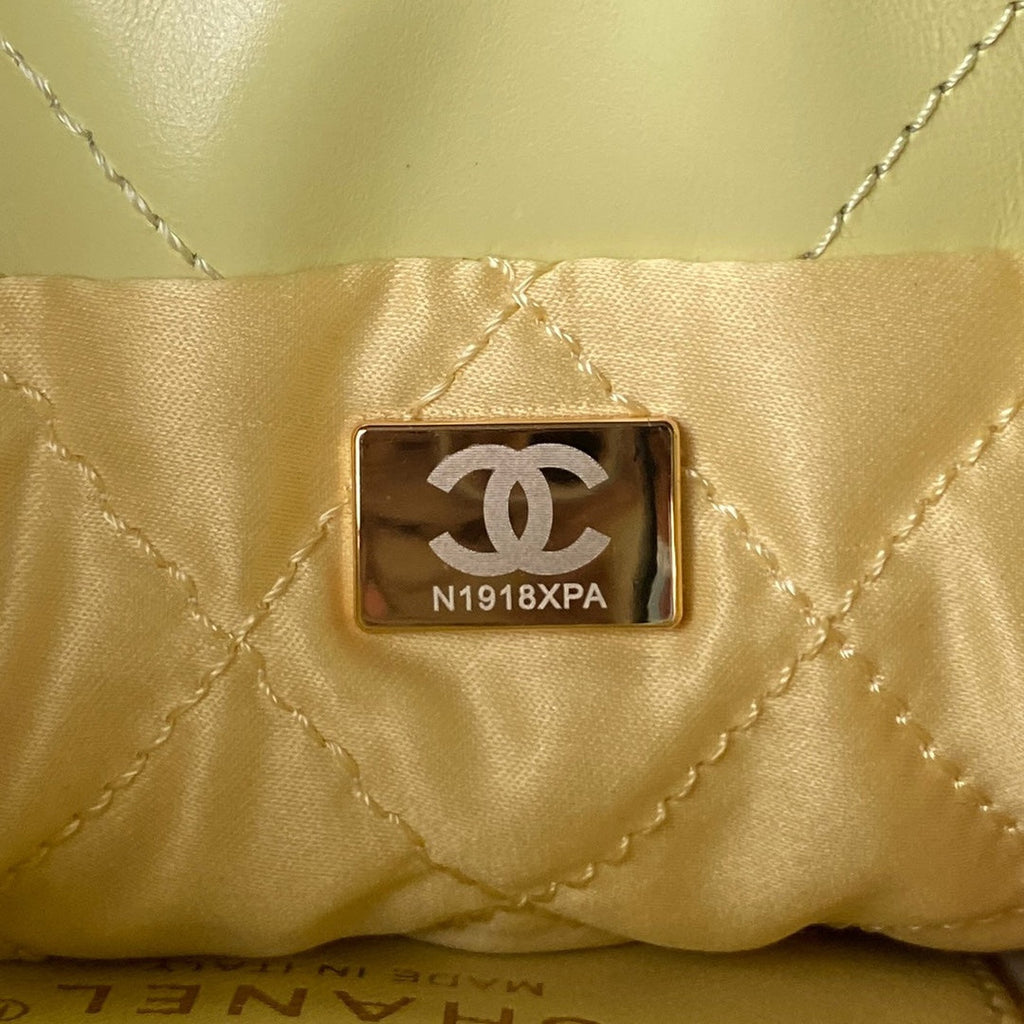 22 Mini Handbags