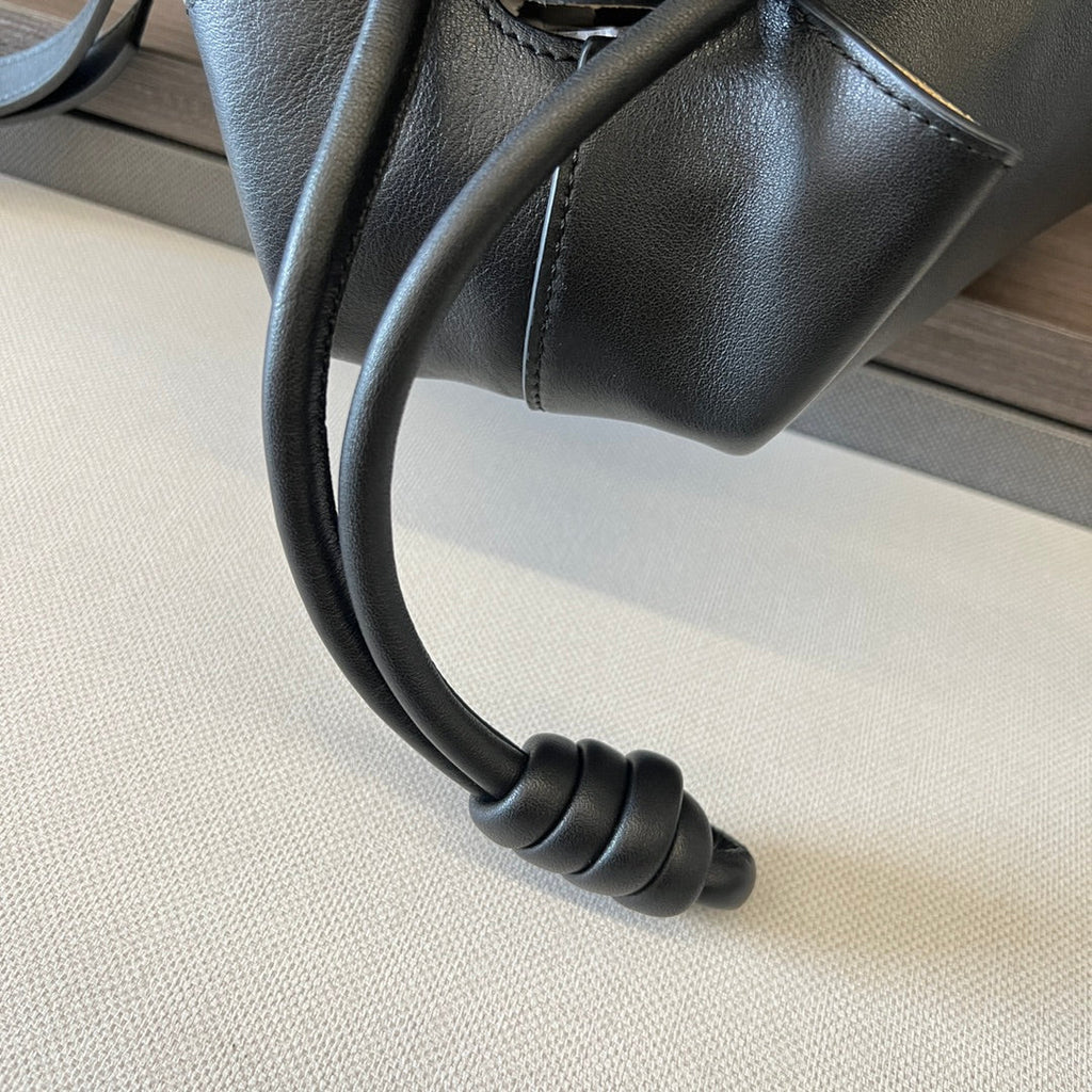 Paseo Small Leather Handbag
