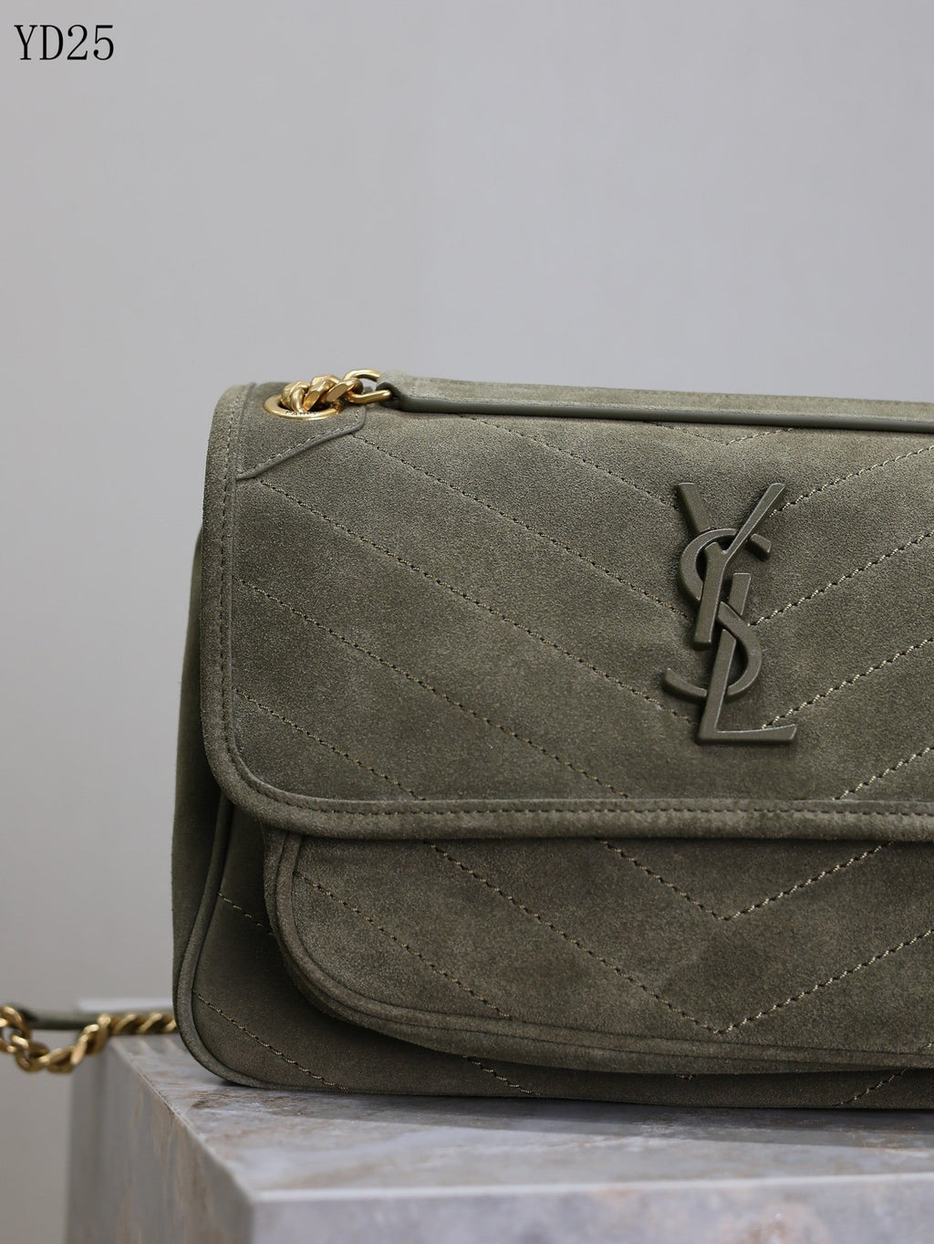 Niki Medium Shoulder Bag