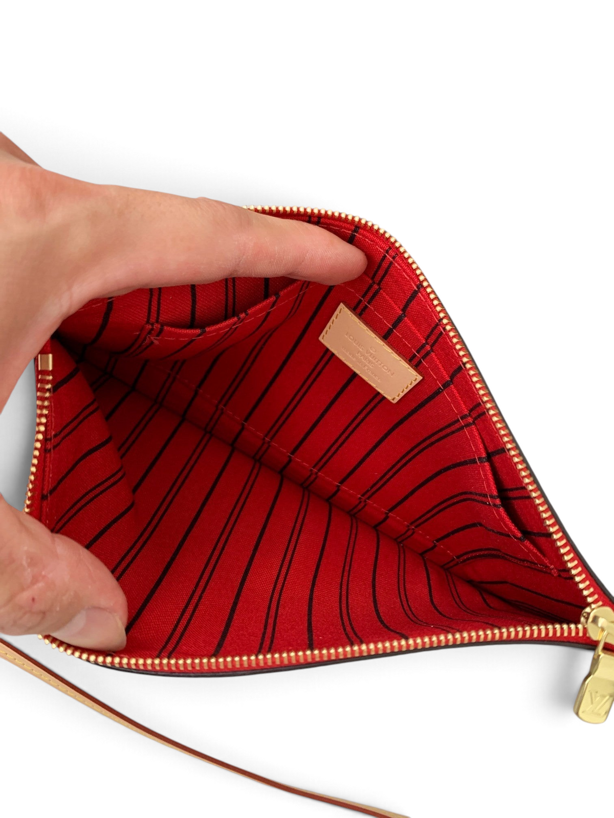 SWORD LUXURY Neverfull MM çanta ile gelen kırmızı çizgili iç astara ve altın fermuara sahip çıkarılabilir çanta