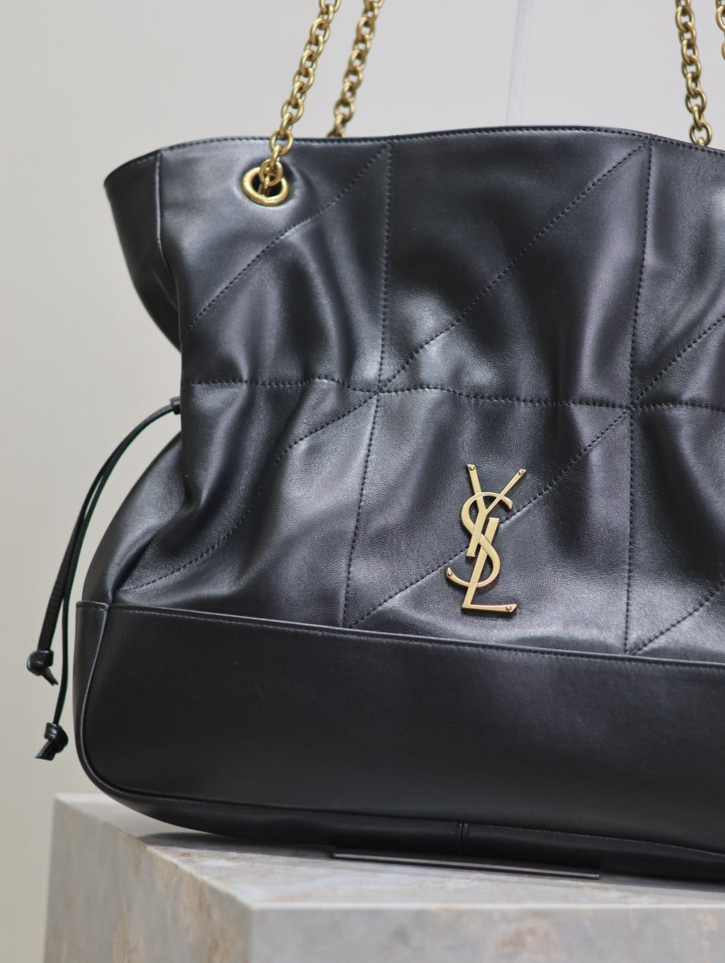 Niki Soft Chain Shoulder Bag