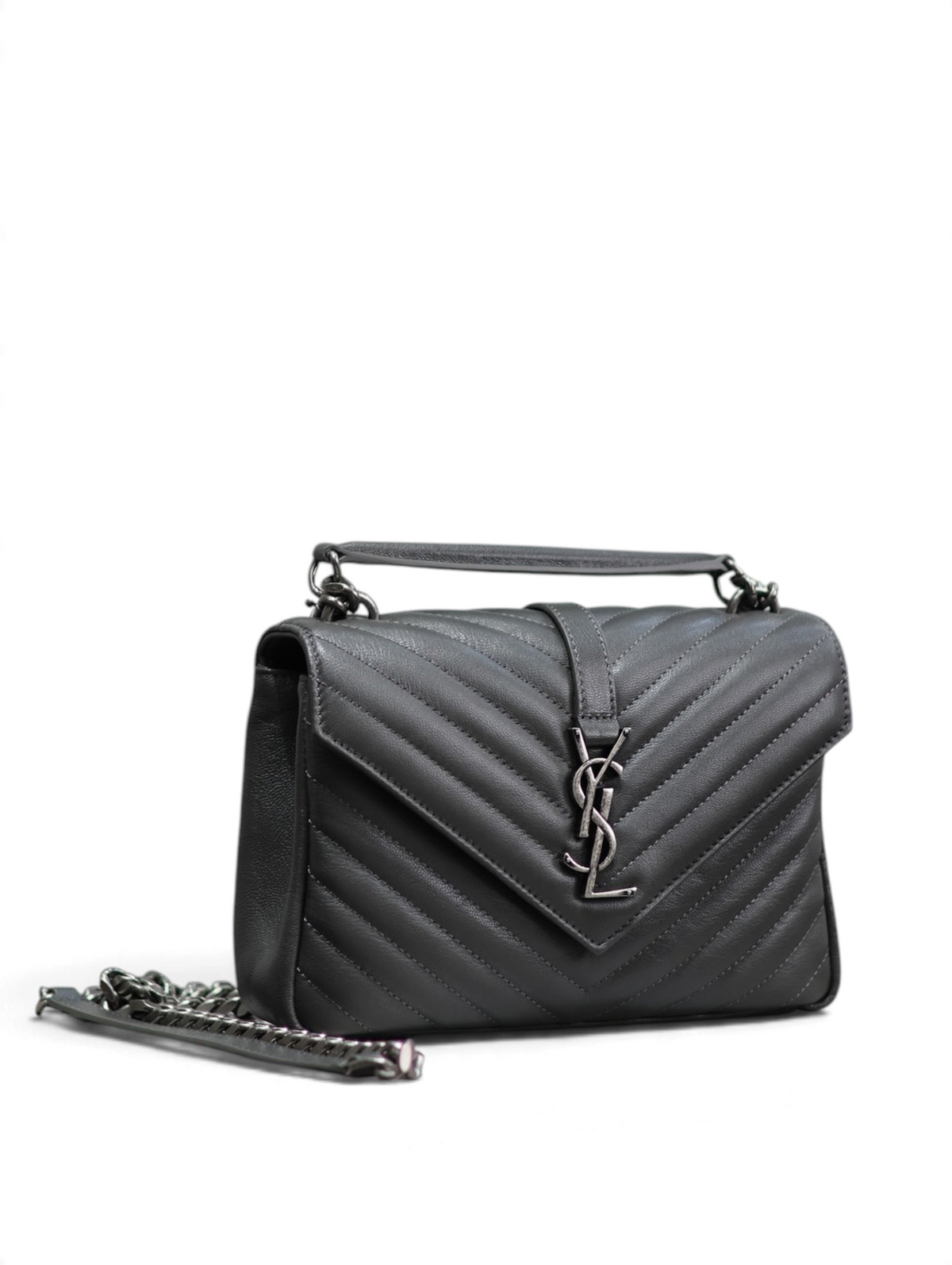 SWORD LUXURY siyah kapitone deri Collage çanta, chevron desenli, YSL logolu ve füme metal zincir askılı tasarım.