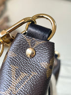 Ski Pochette Mia Shearling Handbag