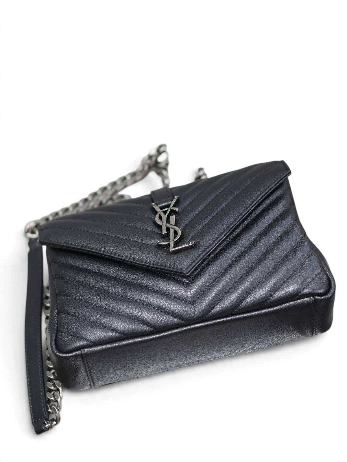 SWORD LUXURY siyah kapitone deri Collage çanta, chevron desenli, YSL logolu ve füme metal zincir askılı model.
