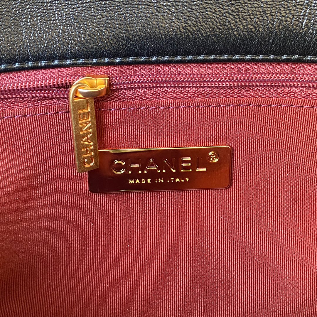 19 Flap Bag 26 cm