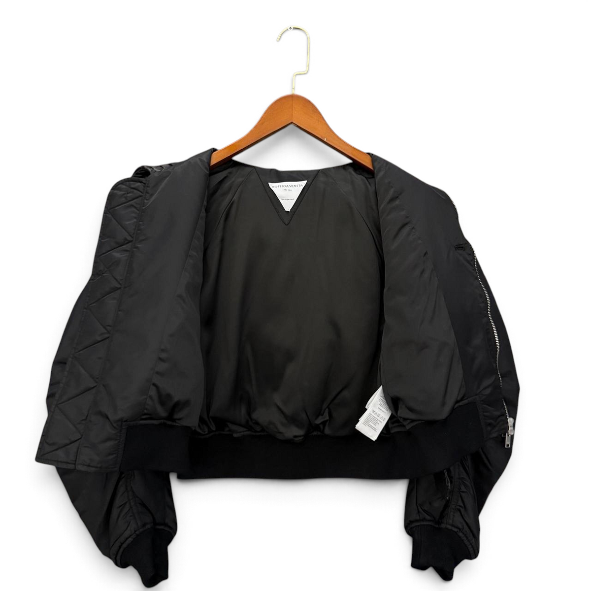 SWORD LUXURY siyah renkli, kapitone detaylı, fermuarlı ve kısa kesim naylon bomber ceket