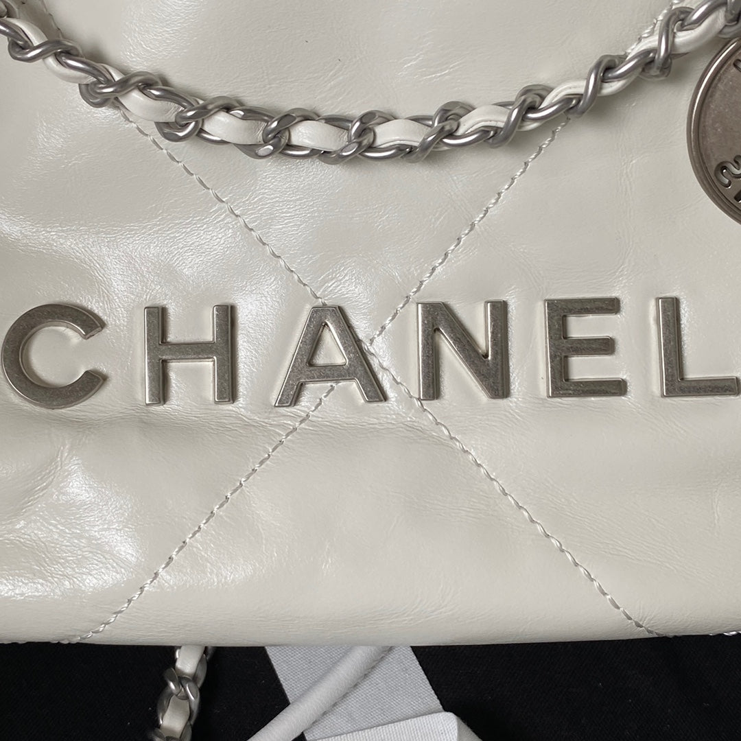 22 Mini Handbags