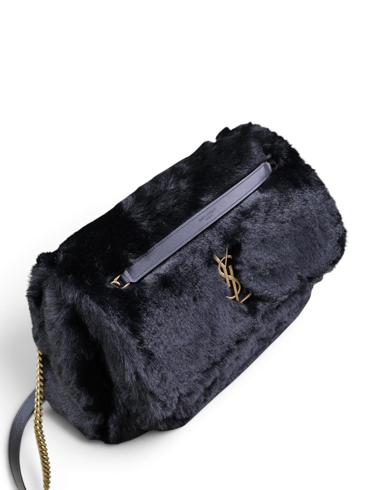 SWORD LUXURY siyah suni kürk Niki Medium çanta, altın tonlu metal amblem ve zincir askı detaylı şık kışlık tasarım.