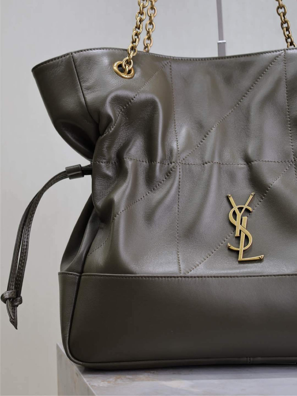 Niki Soft Chain Shoulder Bag