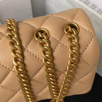 23 Quilted Chain Shoulder Bag
