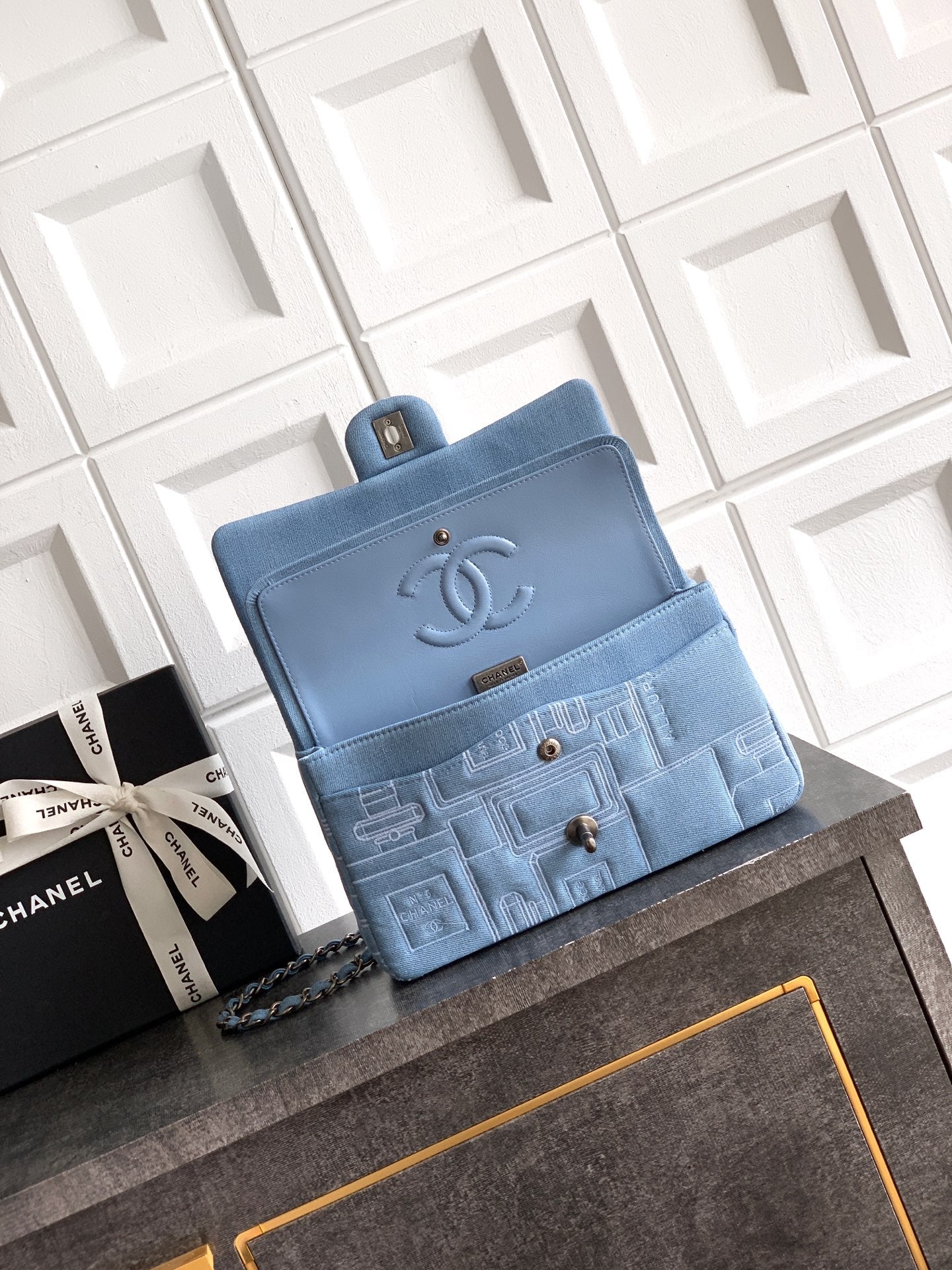 Denim Classic Flap Chain Shoulder Bag