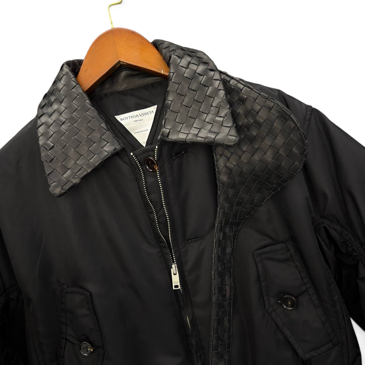 SWORD LUXURY siyah naylon bomber ceket, örgü deri yakalı ve fermuarlı tasarım