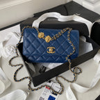 19 Woc Quilted Chain Bag