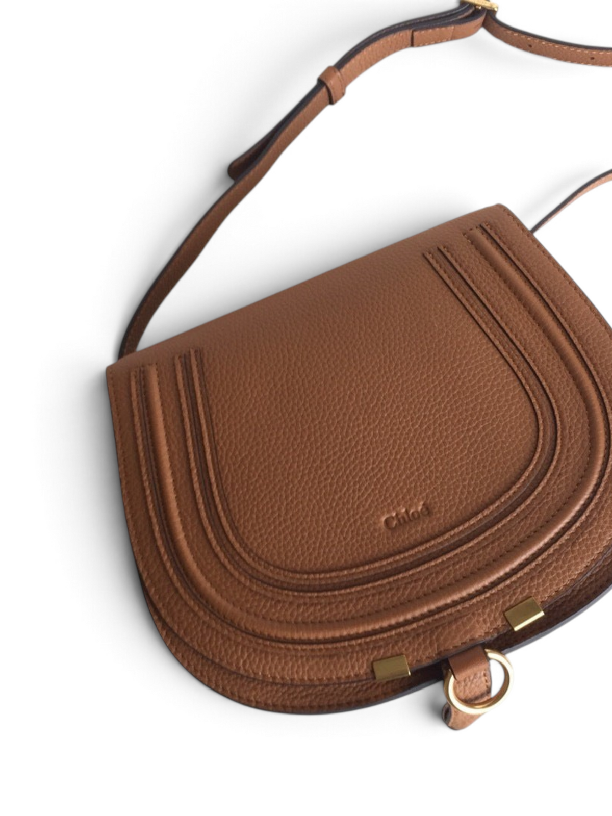SWORD LUXURY Chloé Marcie taba rengi, el yapımı dikiş detaylı ve altın donanımlı lüks deri omuz çantası.