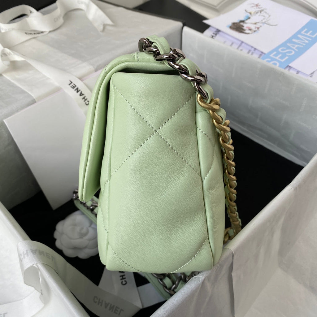 19 Flap Bag 26 cm