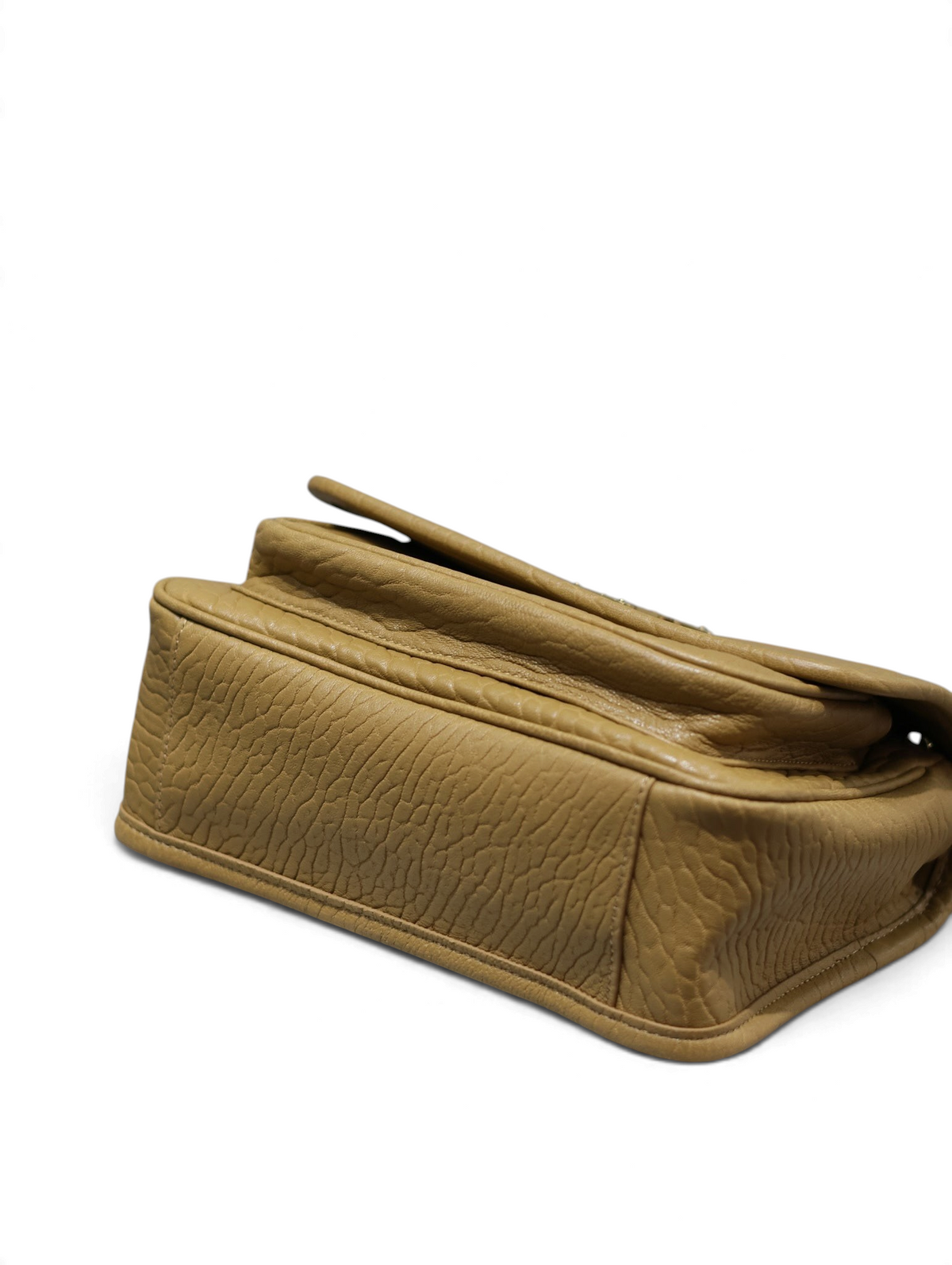 SWORD LUXURY Niki orta boy bej renkli, damarlı deri satchel çanta, yan görünüm.