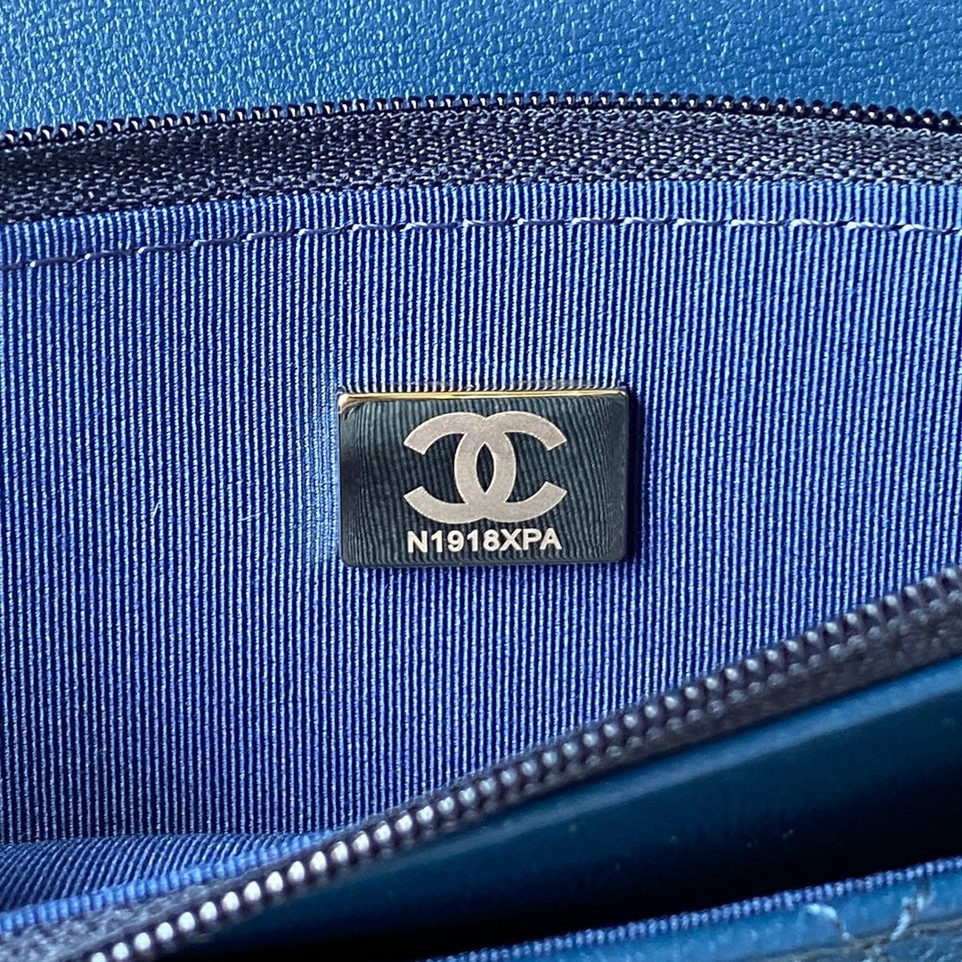 19 Woc Quilted Chain Bag