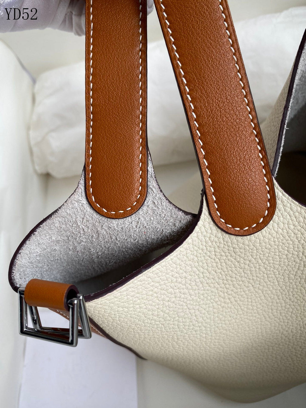 Picotin Lock 18 Togo Leather Bucket Bag – Cream & Gold Brown