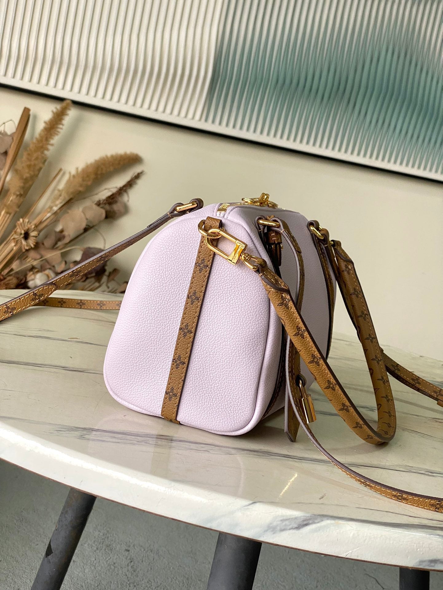 Express Small Leather Shoulder Bag