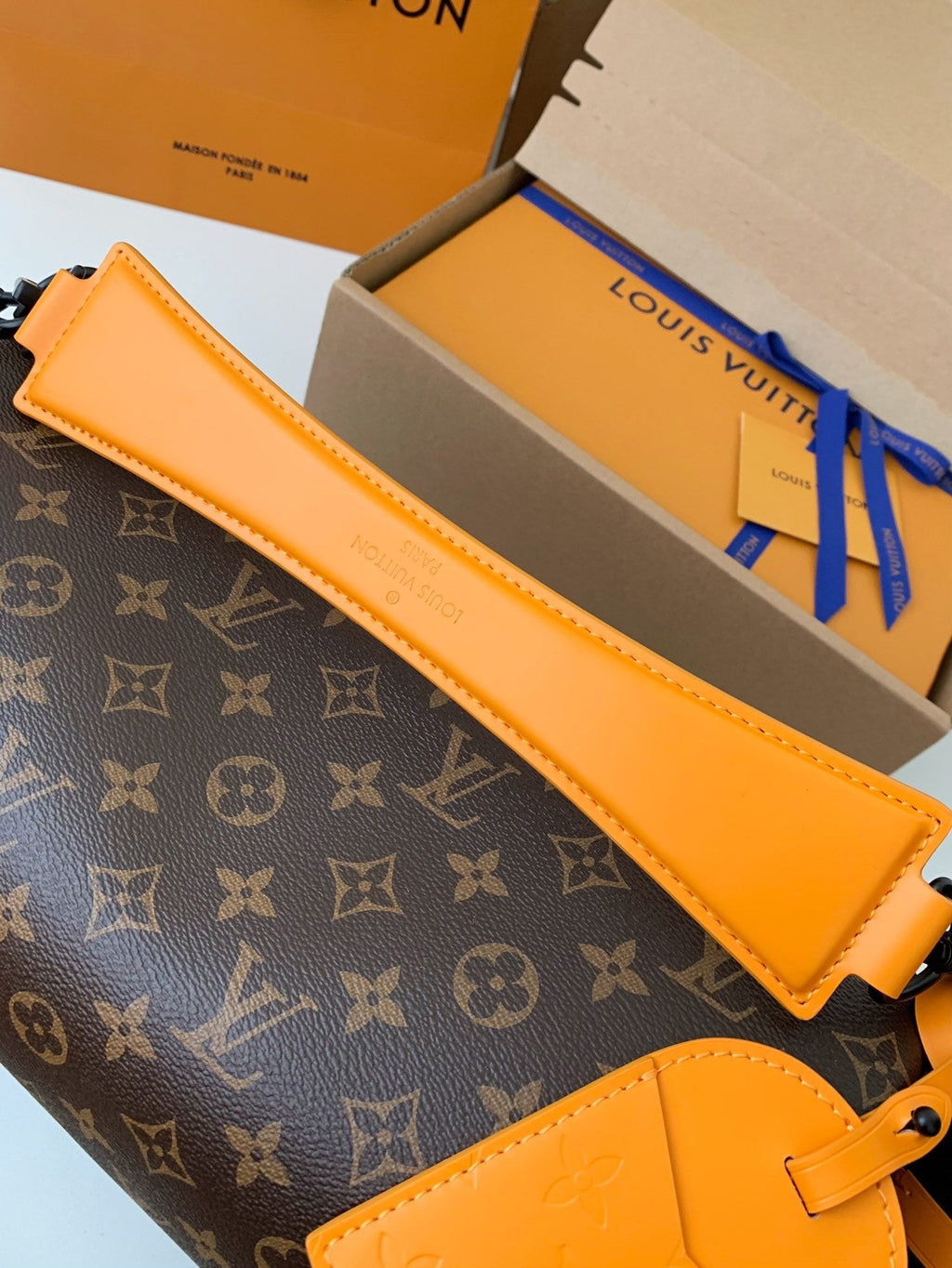 Soft Polochon Bag