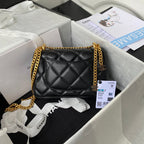 Matelasse Chain Shoulder Bag