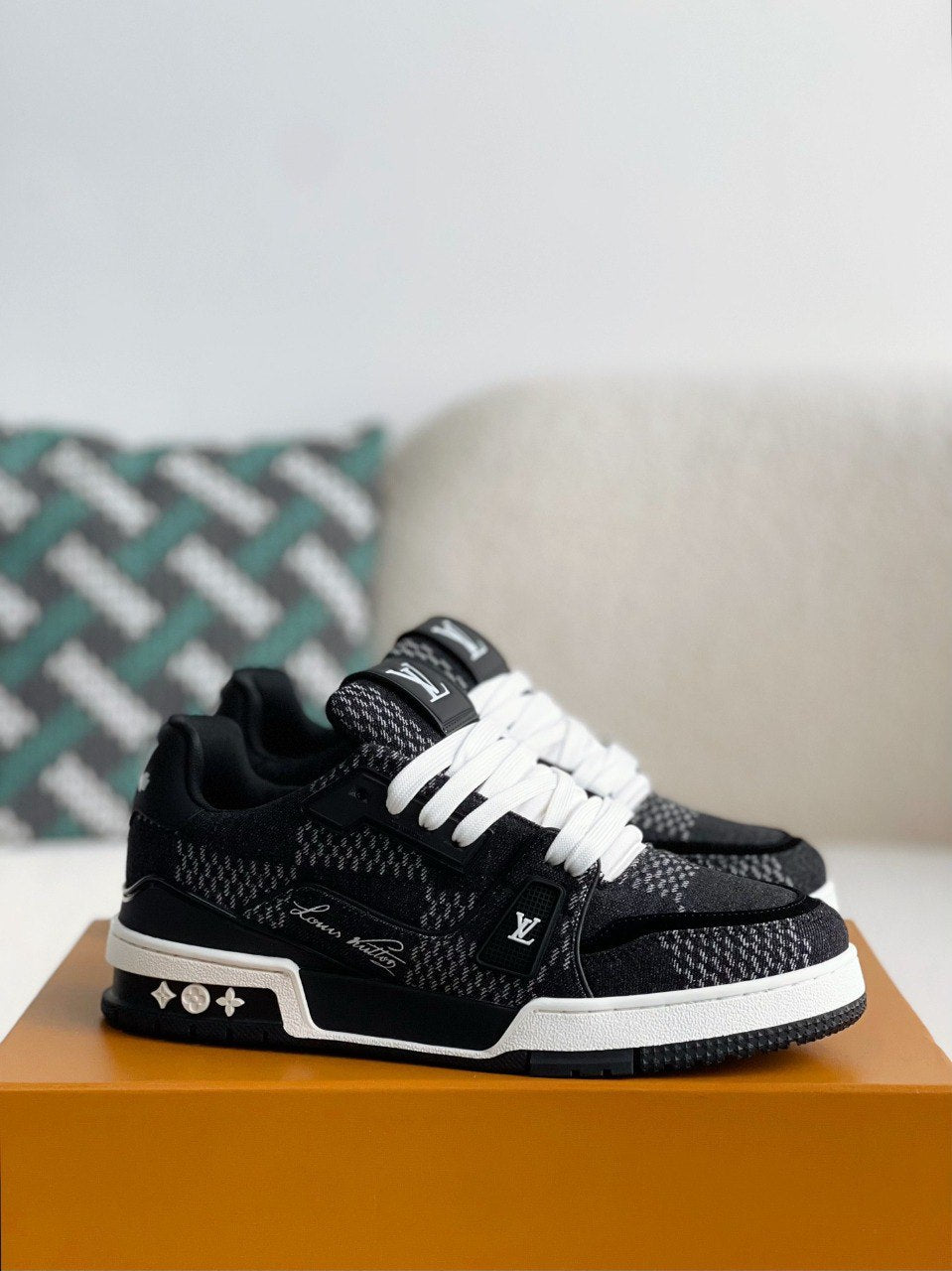 Trainer #54 Sneaker