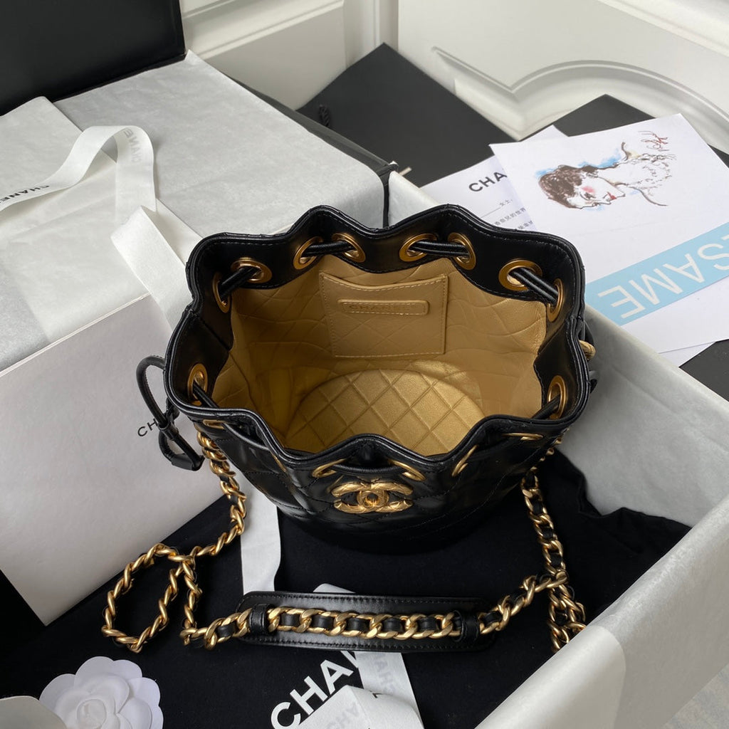Classic Bucket Bag