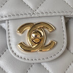 Diamond Top Handle Flap Bag 21 cm