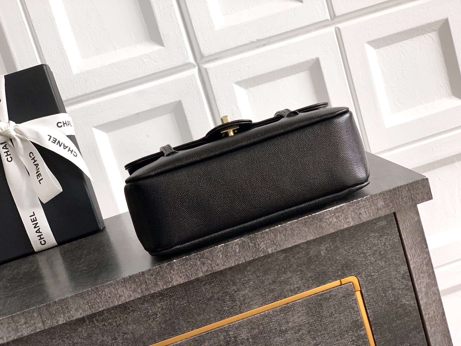 Large Leather Shoulder Bag 22