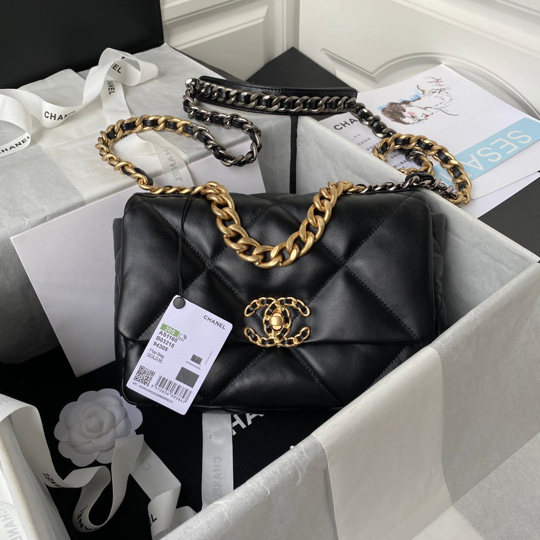 19 Flap Bag 26 cm