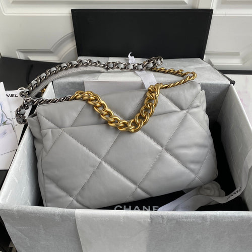 19 Flap Bag