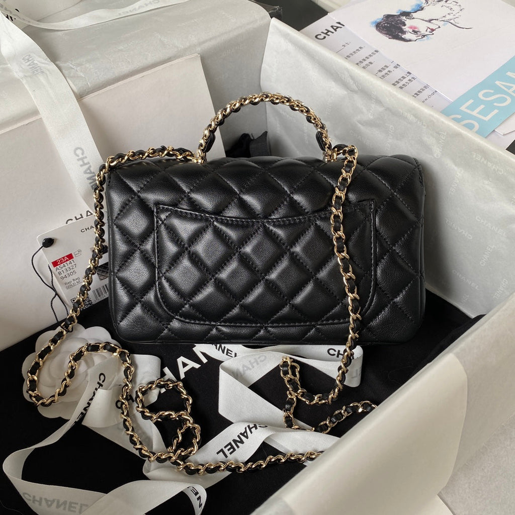 Diamond Top Handle Flap Bag 21 cm