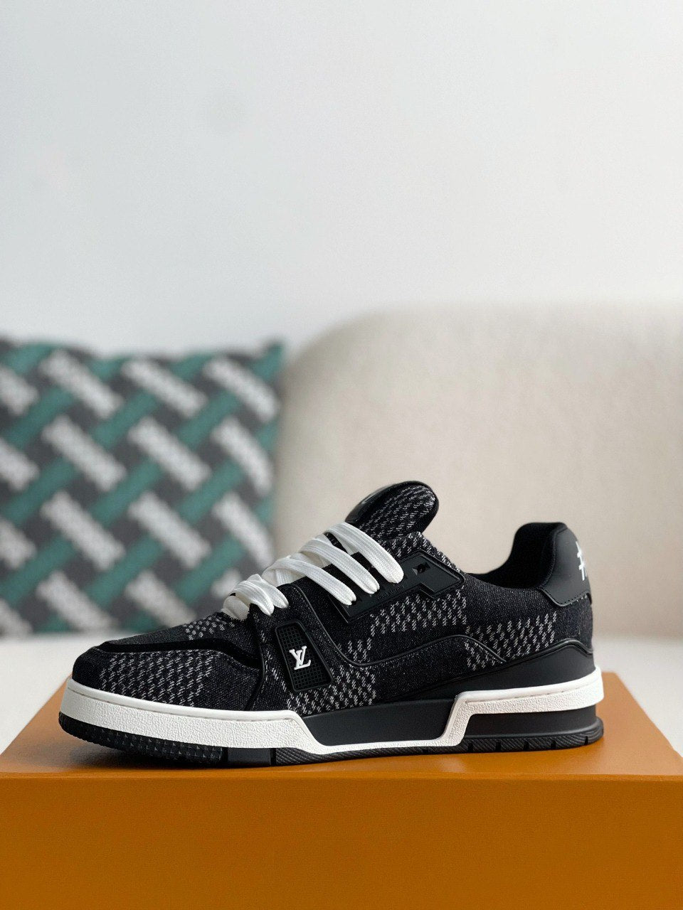 Trainer #54 Sneaker
