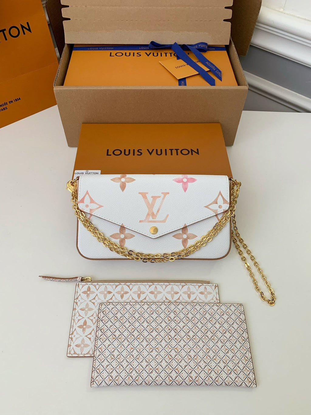 Pochette Felicie Handbags