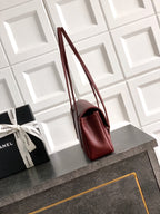 Large Leather Shoulder Bag 22