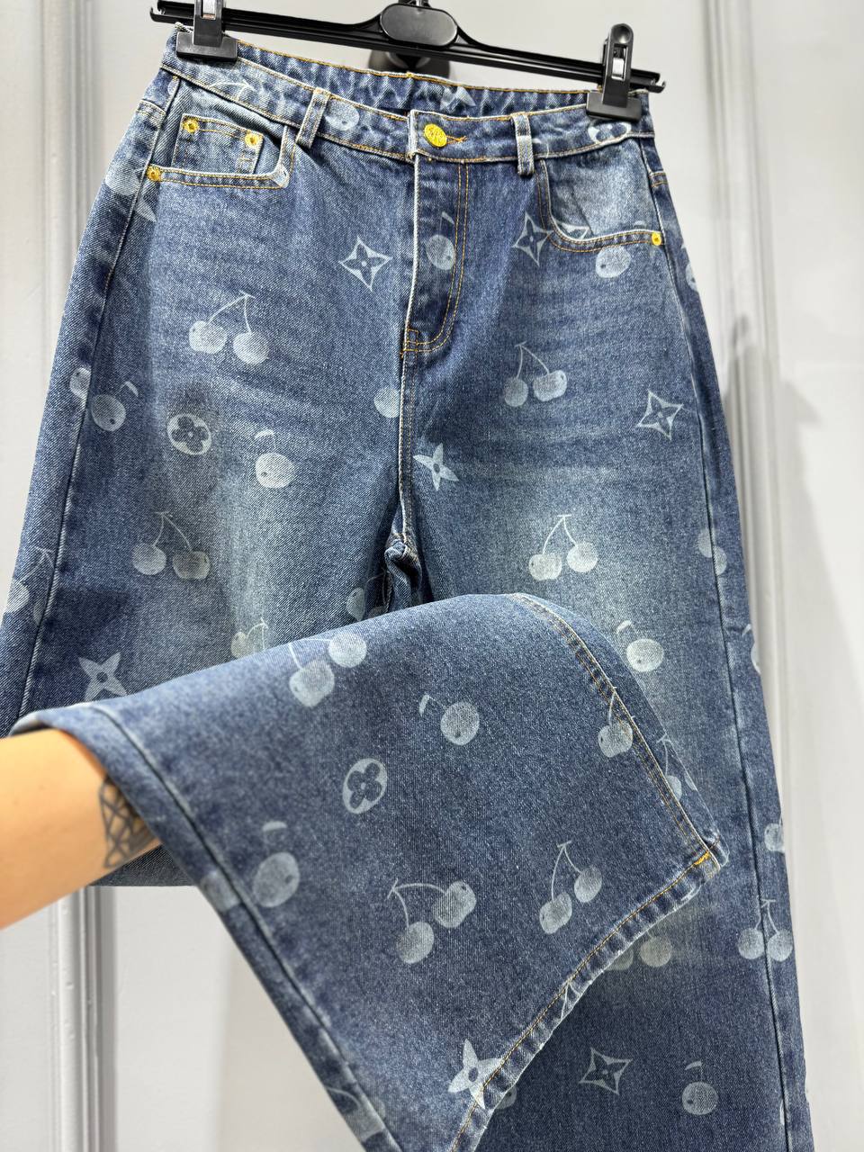 Jean