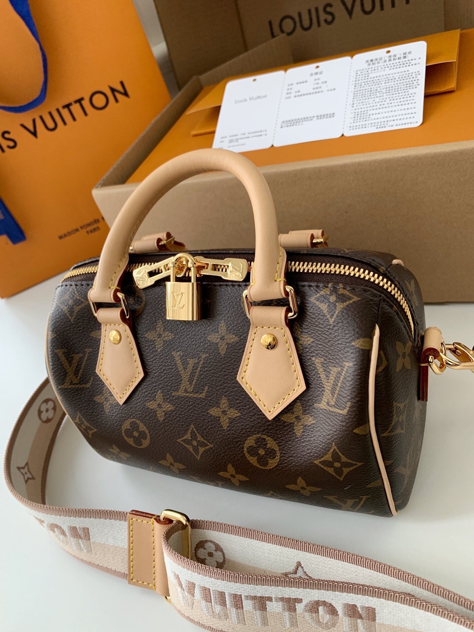 Bandouliere Bag