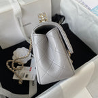 Diamond Top Handle Flap Bag 21 cm
